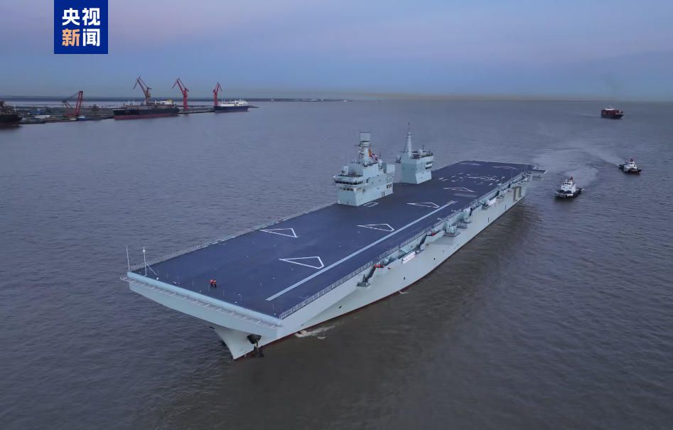 浦東娛樂城：海軍四川艦順利完成首次航行試騐